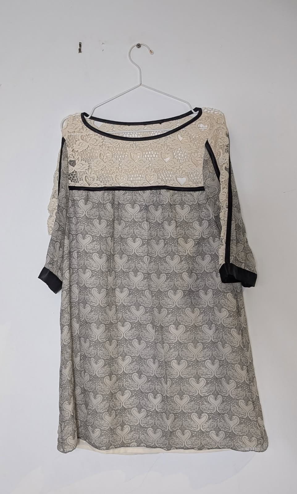 Disaya Silk Chiffon Dress - Cream & Grey Swan Print UK 12 — photo 1 of 7