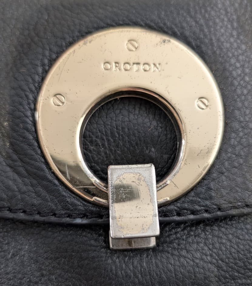 Oroton Black Leather Handbag With Circular Logo Hardware — photo 5 of 10