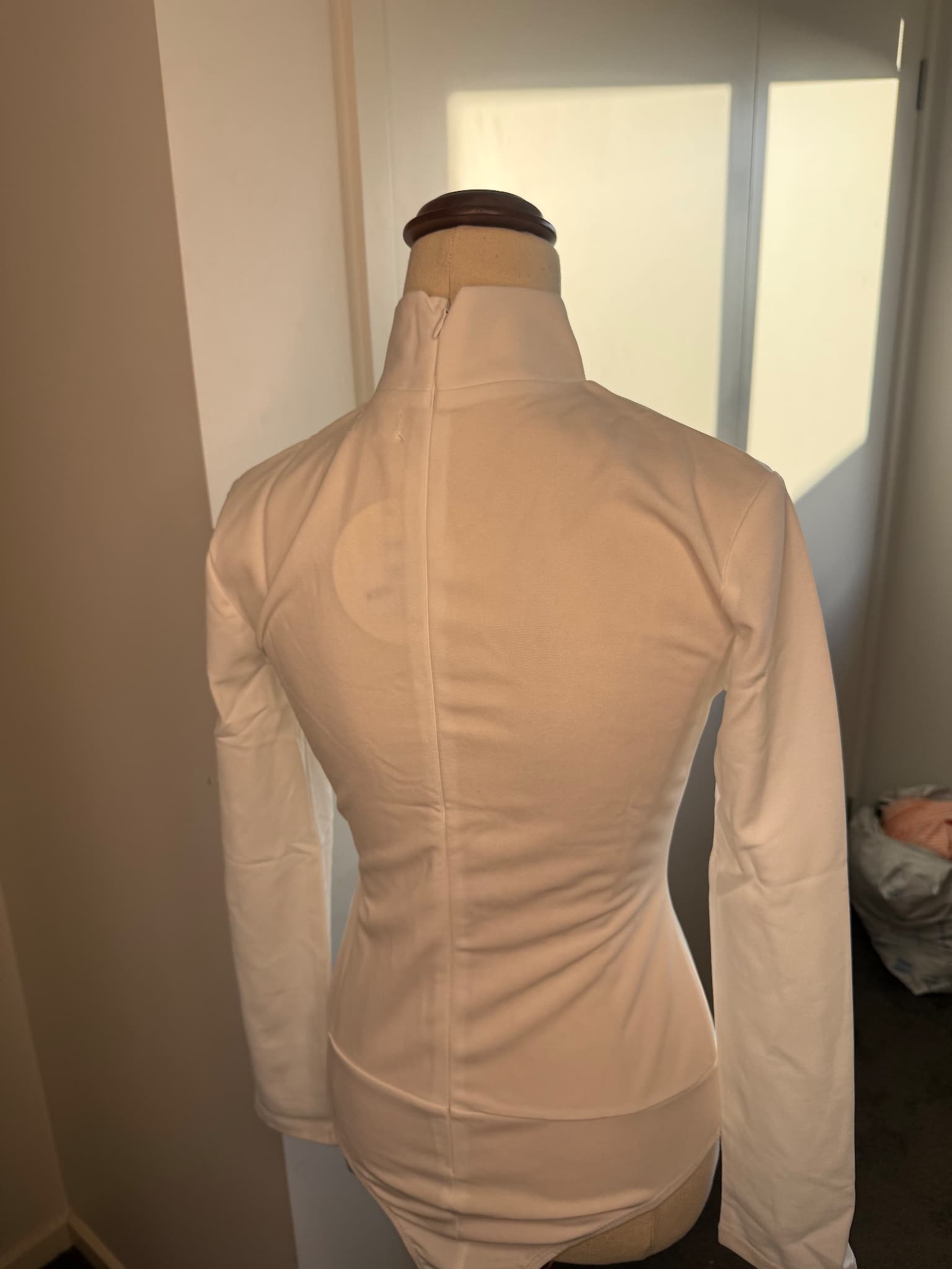 Rumor Boutique White Lace-Up Choker Long Sleeve Bodysuit — photo 3 of 4
