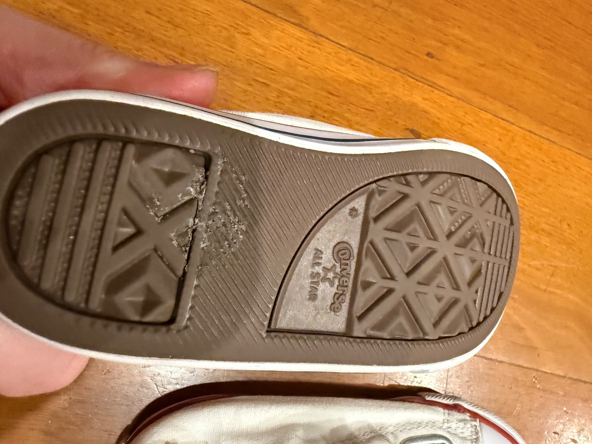 Converse Chuck Taylor All Star Kids White Canvas Velcro Sneakers US 7 — photo 8 of 11