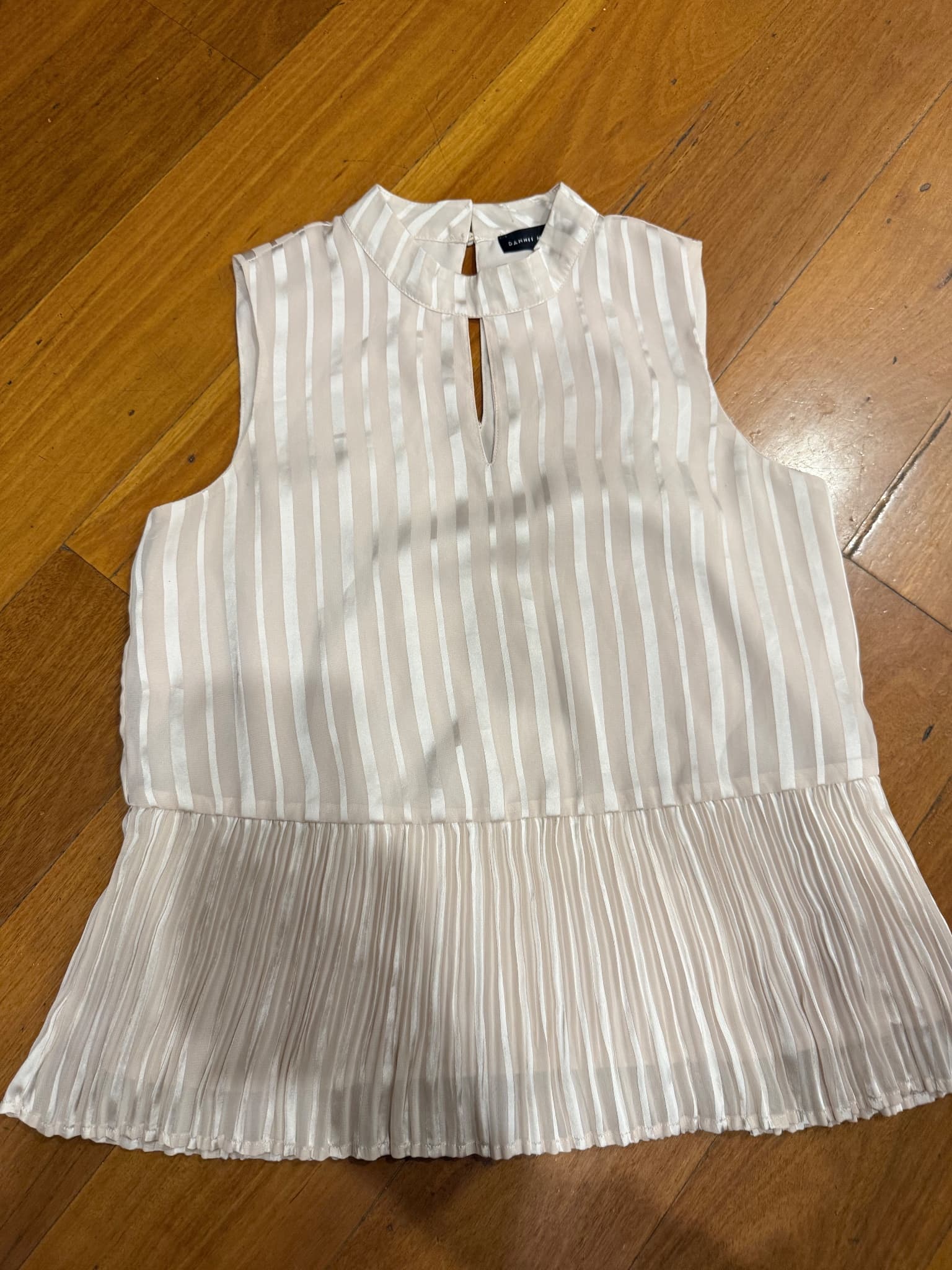 Dannii Minogue Satin Stripe Pleated Peplum Blouse Cream Size M — photo 4 of 11