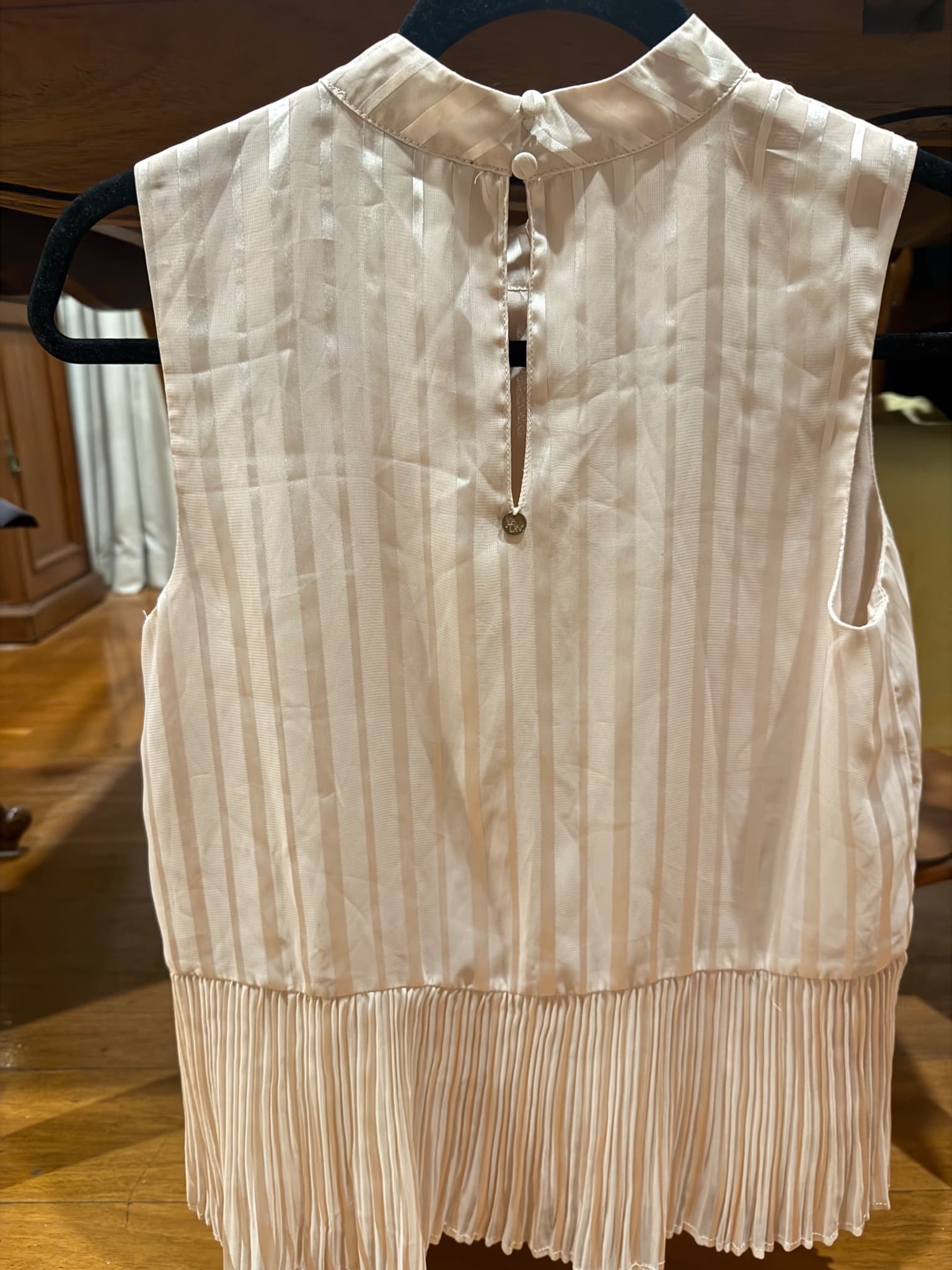 Dannii Minogue Satin Stripe Pleated Peplum Blouse Cream Size M — photo 9 of 11