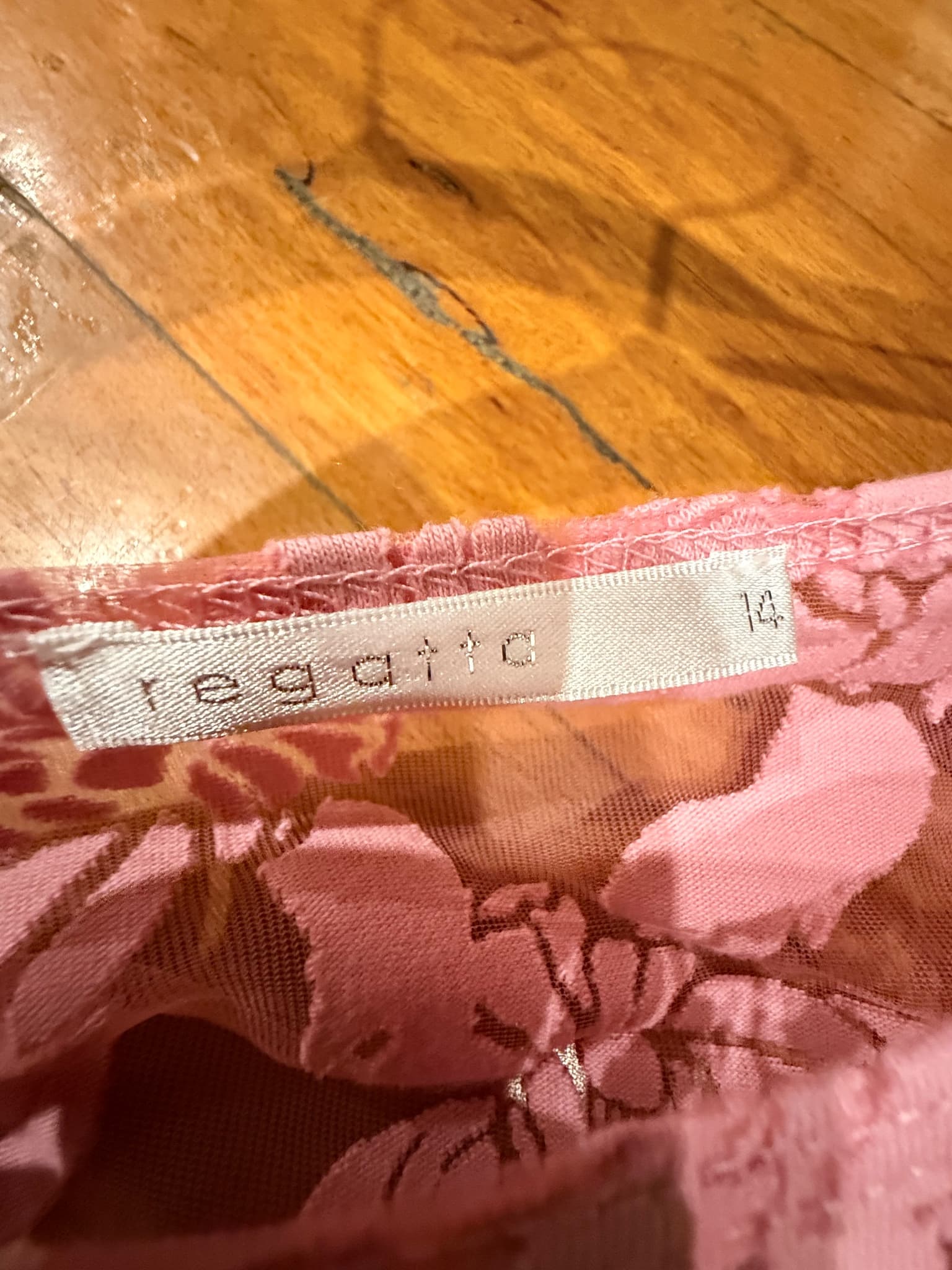 Regatta Floral Lace Sheer Blouse Pink Size 14 — photo 5 of 8
