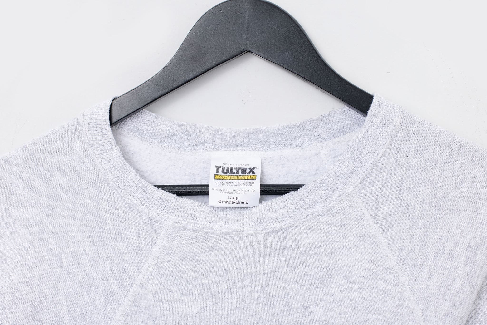 Vintage Distressed 90's Blank Sweatshirt — photo 3 of 3