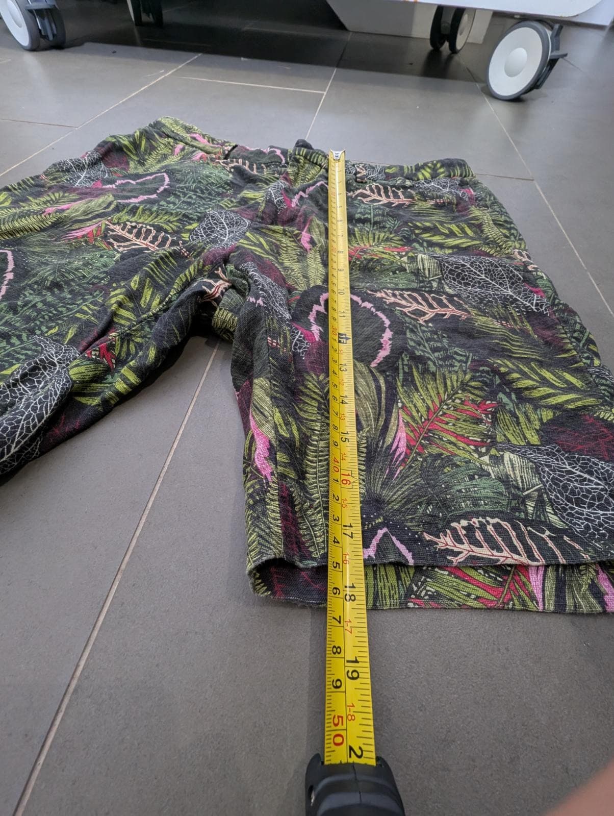 AllSaints Men's Tropical Leaf Print Shorts - Navy/Green — photo 4 of 7