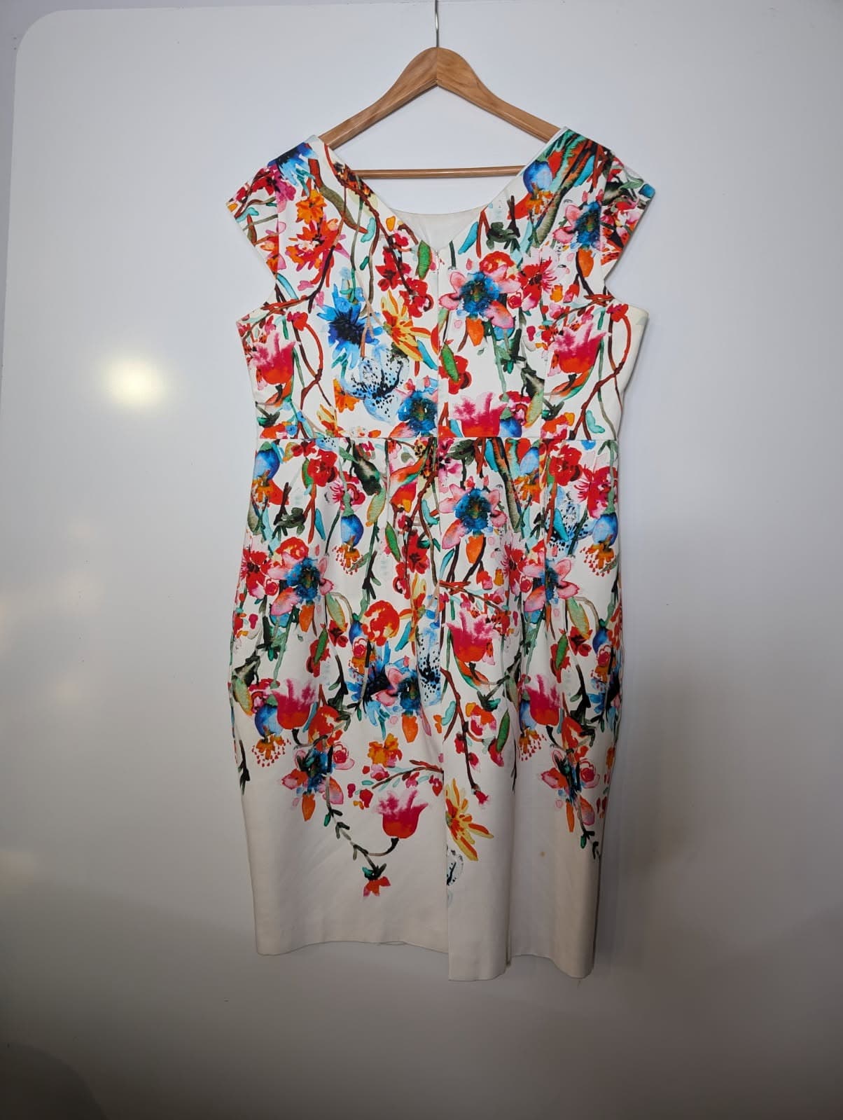 Anthea Crawford Floral Print Pencil Dress - Size 18 — photo 7 of 8