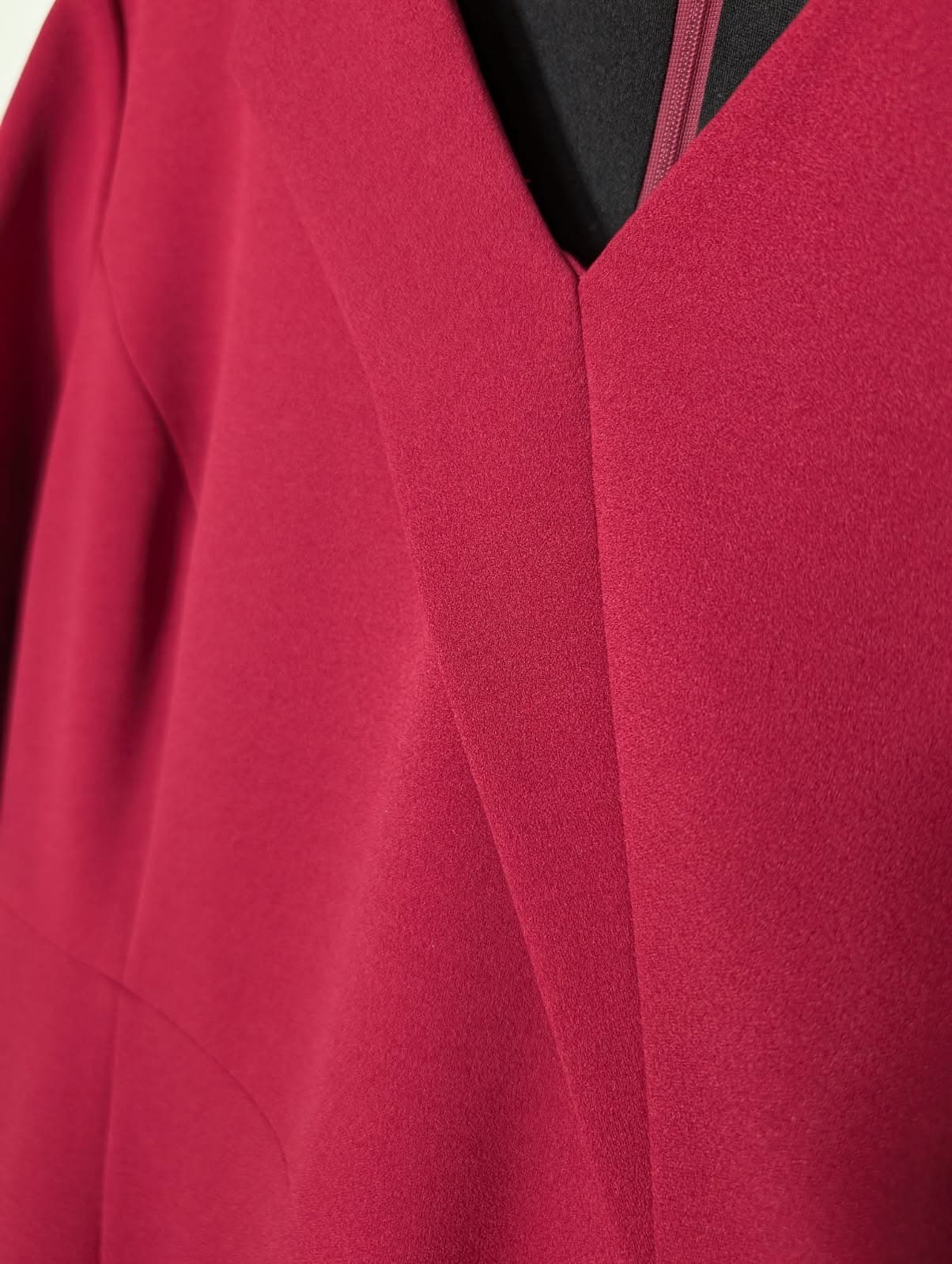 Anthea Crawford Magenta Crepe Blazer - Women's Size 18 — photo 5 of 8