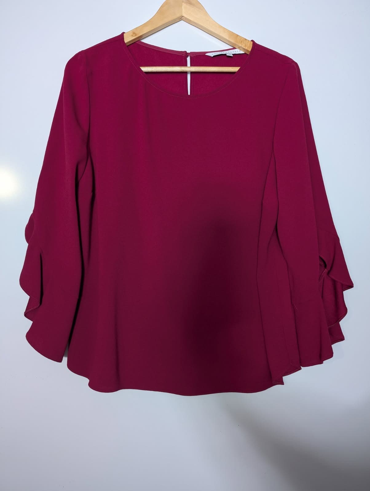 Anthea Crawford Magenta Ruffle Sleeve Blouse - Size 16 — photo 1 of 6