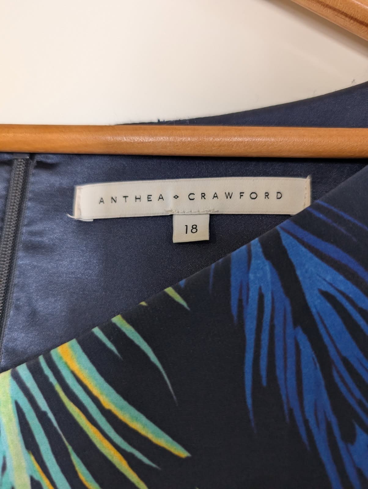 Anthea Crawford Navy Blue Feather Print Sheath Dress - Size 18 — photo 6 of 7