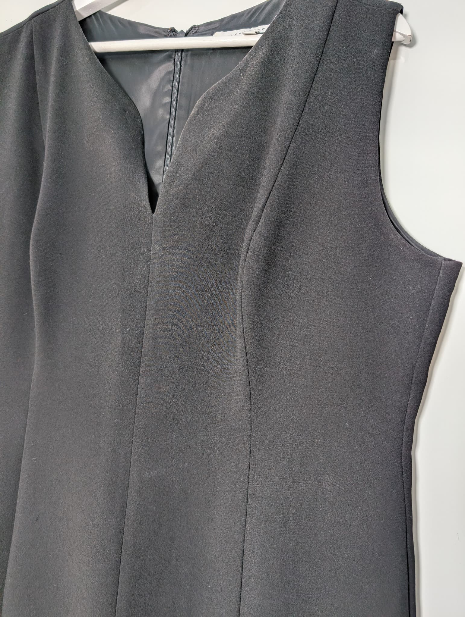 Anthea Crawford Sleeveless V-Neck Sheath Dress Black Size 18 — photo 2 of 7