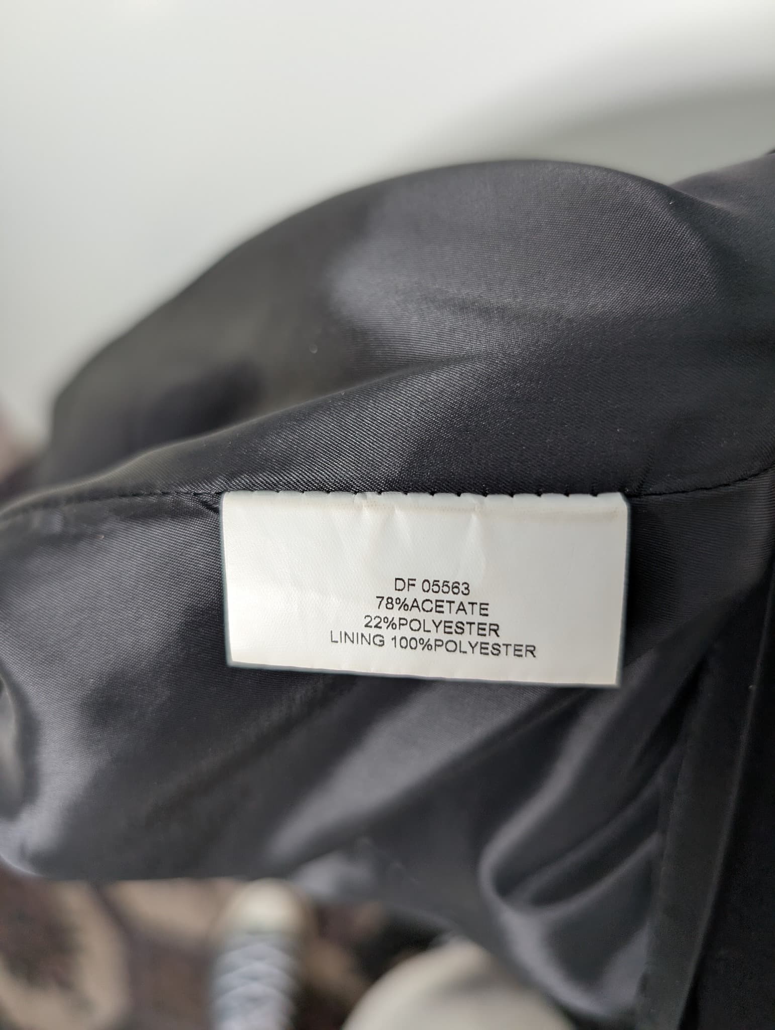 Anthea Crawford Sleeveless V-Neck Sheath Dress Black Size 18 — photo 6 of 7