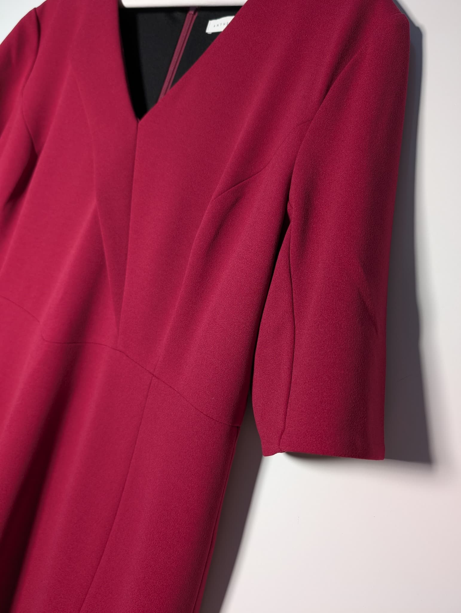 Anthea Crawford V-Neck Sheath Dress Magenta Size 18 — photo 2 of 8