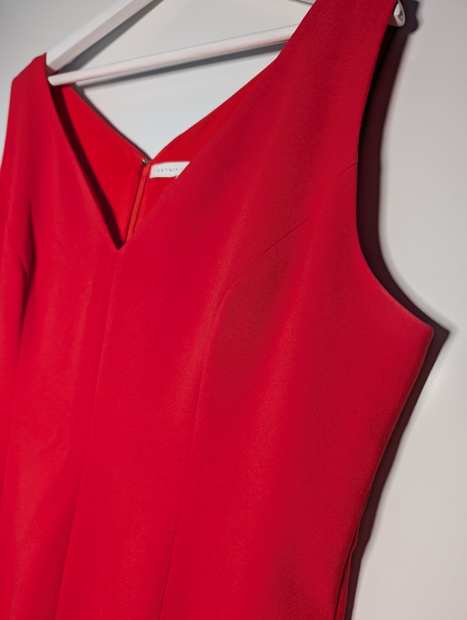 Anthea Crawford V-Neck Sleeveless Sheath Dress Red Size 18 — photo 2 of 7
