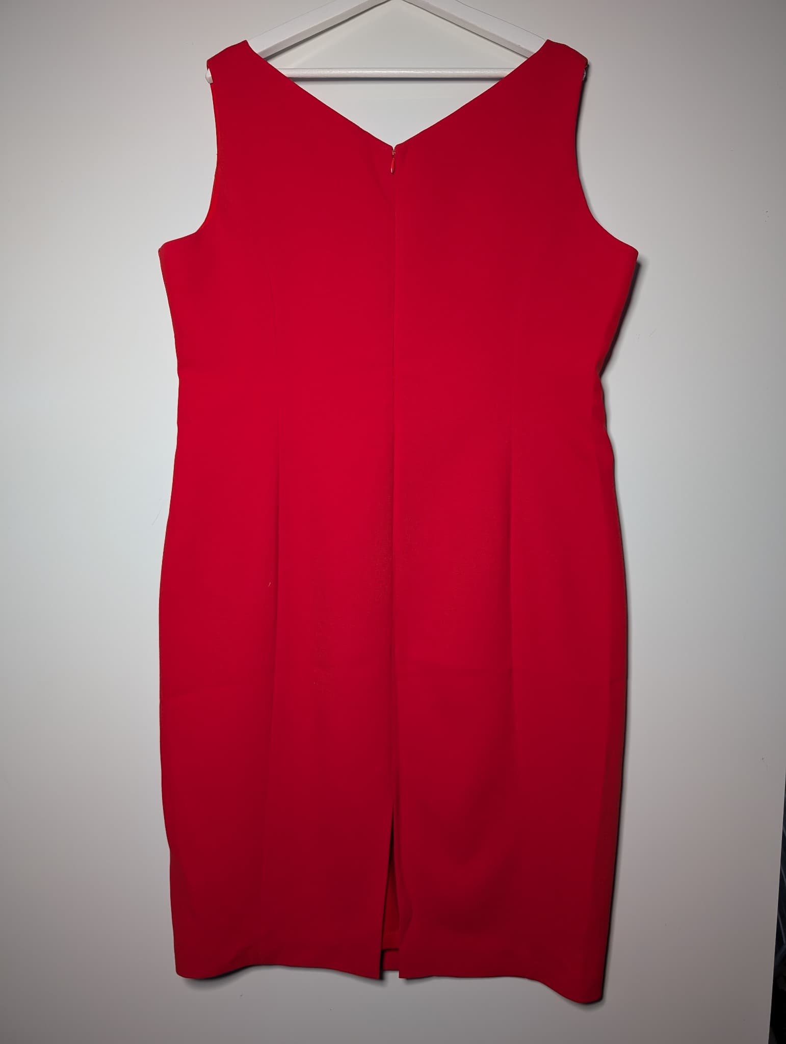 Anthea Crawford V-Neck Sleeveless Sheath Dress Red Size 18 — photo 4 of 7