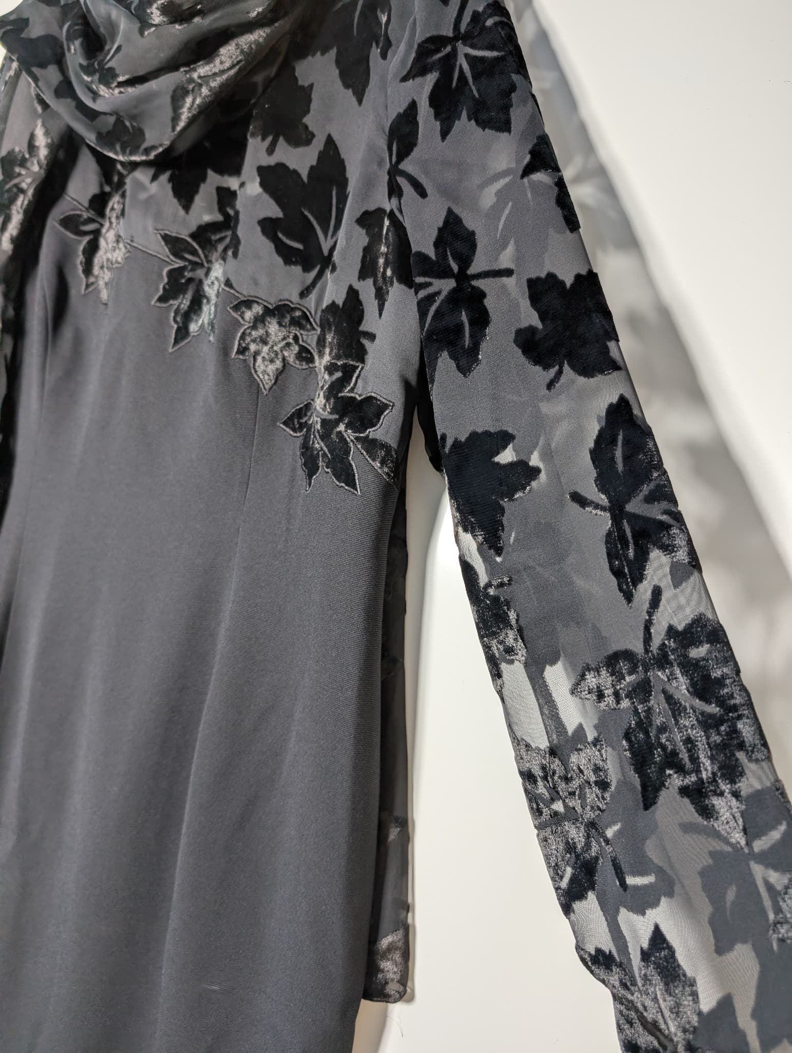 Anthea Crawford Vintage Grey Sheer Overlay Dress with Scarf Size 16 — photo 2 of 7