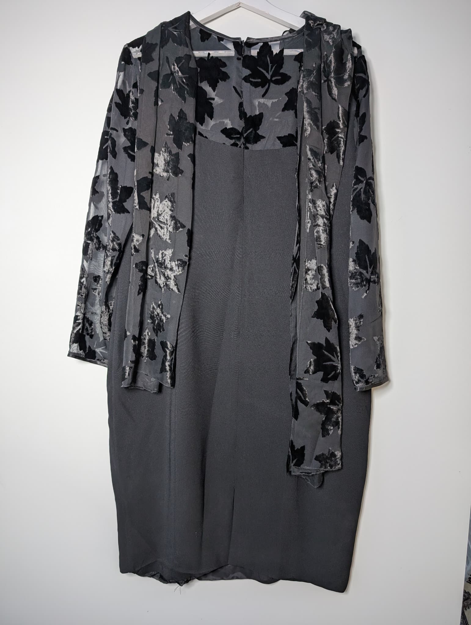 Anthea Crawford Vintage Grey Sheer Overlay Dress with Scarf Size 16 — photo 4 of 7