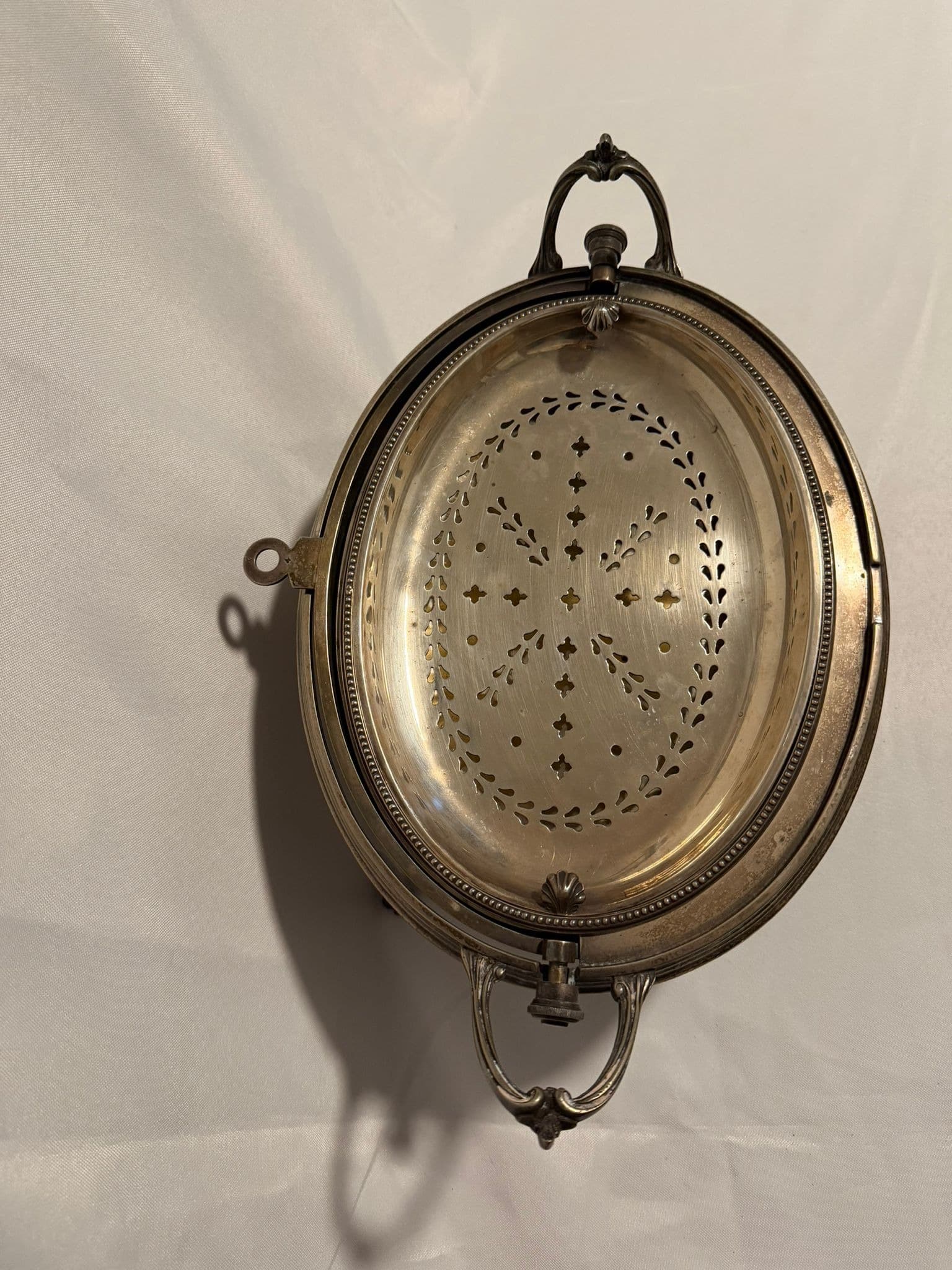 Antique Silver Plated Revolving Breakfast Dish Dome Food Warmer — photo 9 of 10