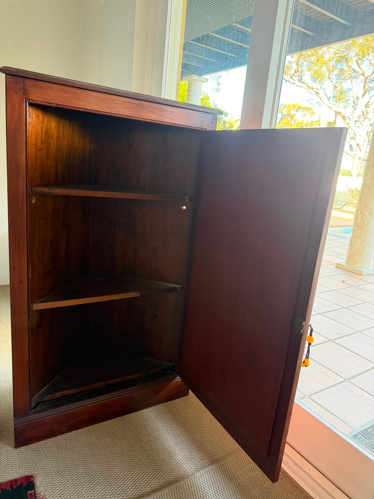 Antique Victorian Mahogany Corner Cabinet Wall Mountable Display Cupboard — photo 2 of 5