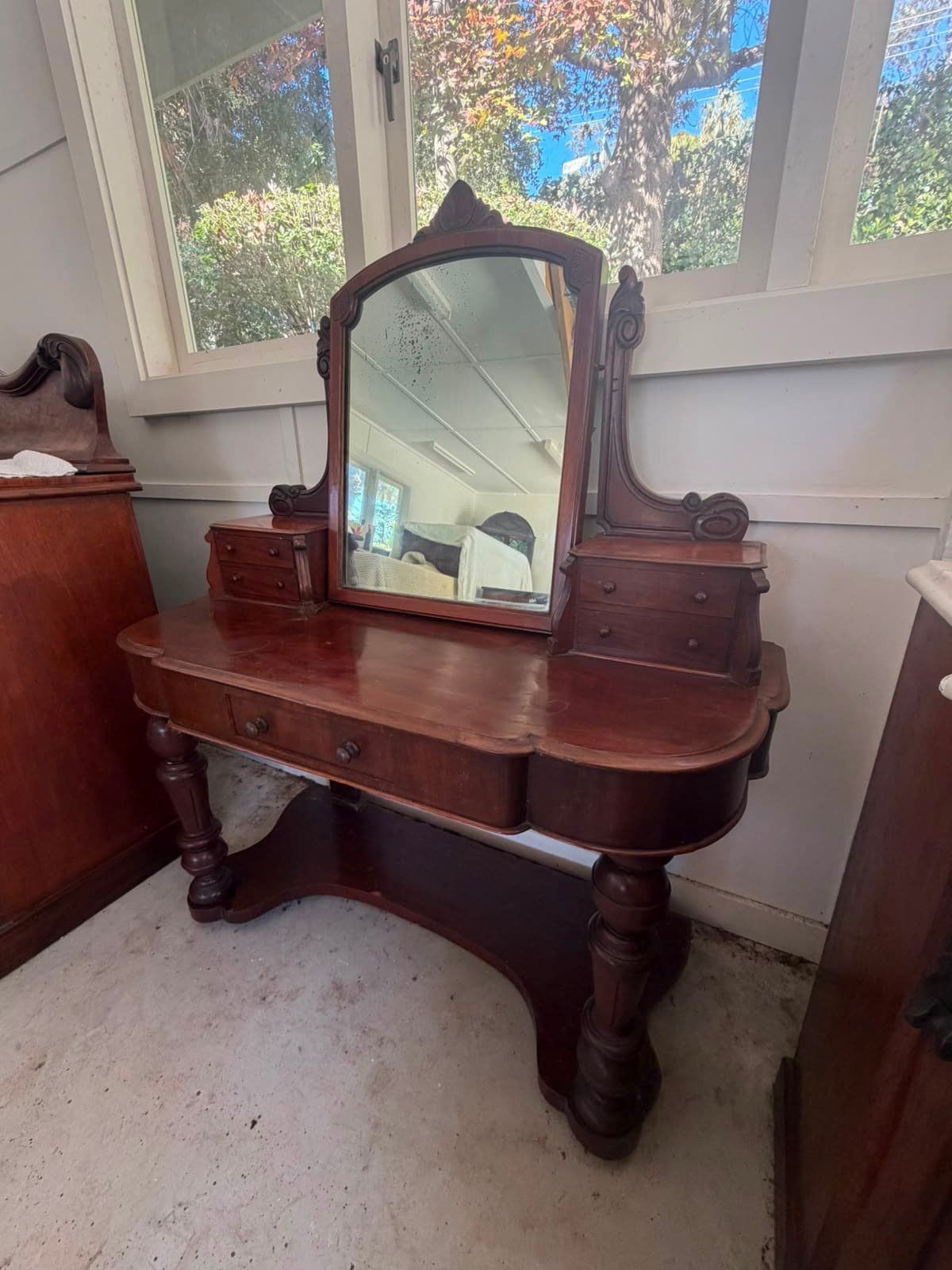 Antique Victorian Mahogany Dressing Table with Adjustable Mirror — photo 7 of 8