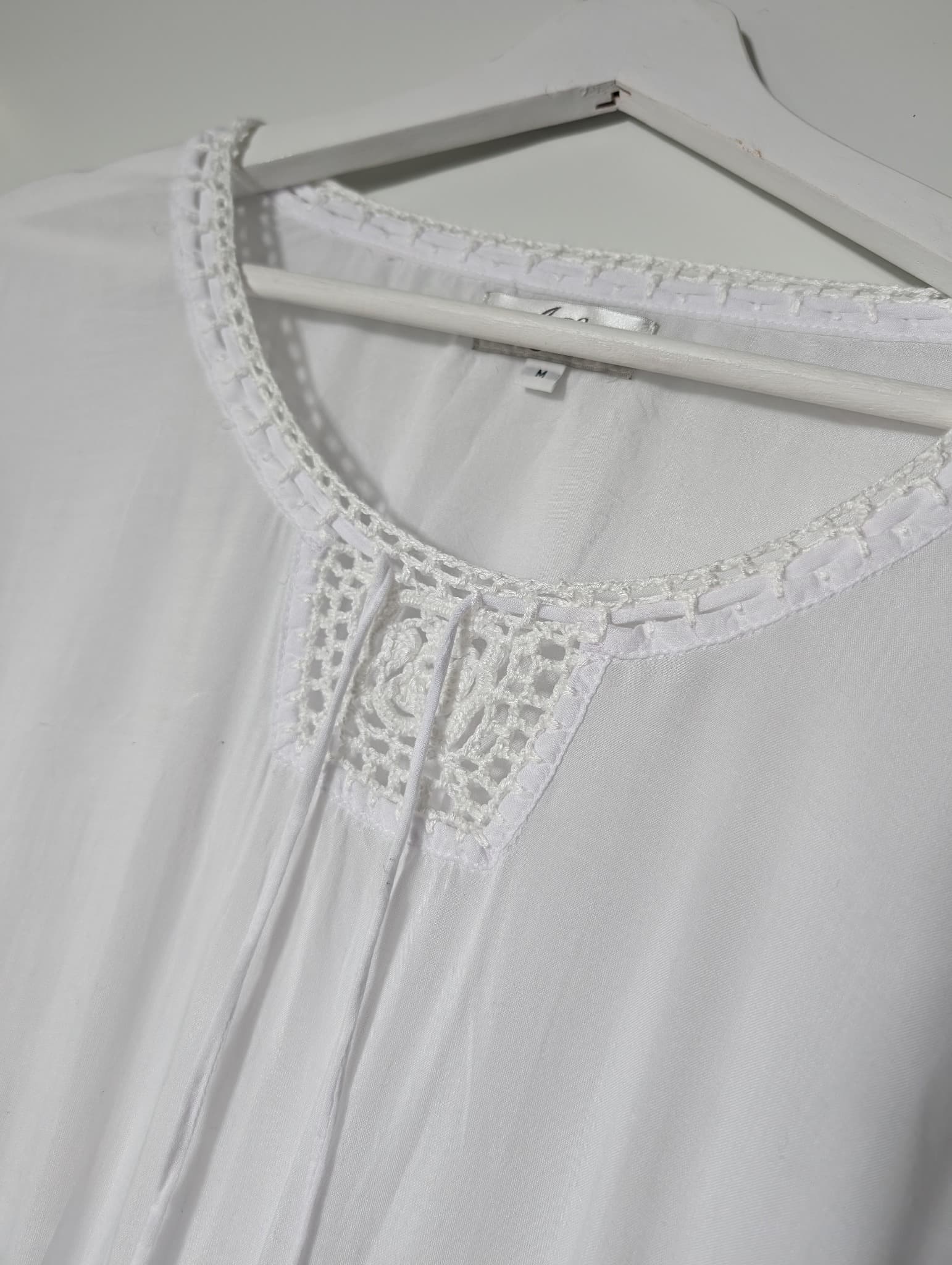 Arnhem Boho Crochet Trim Long Sleeve Blouse White Size M — photo 2 of 5