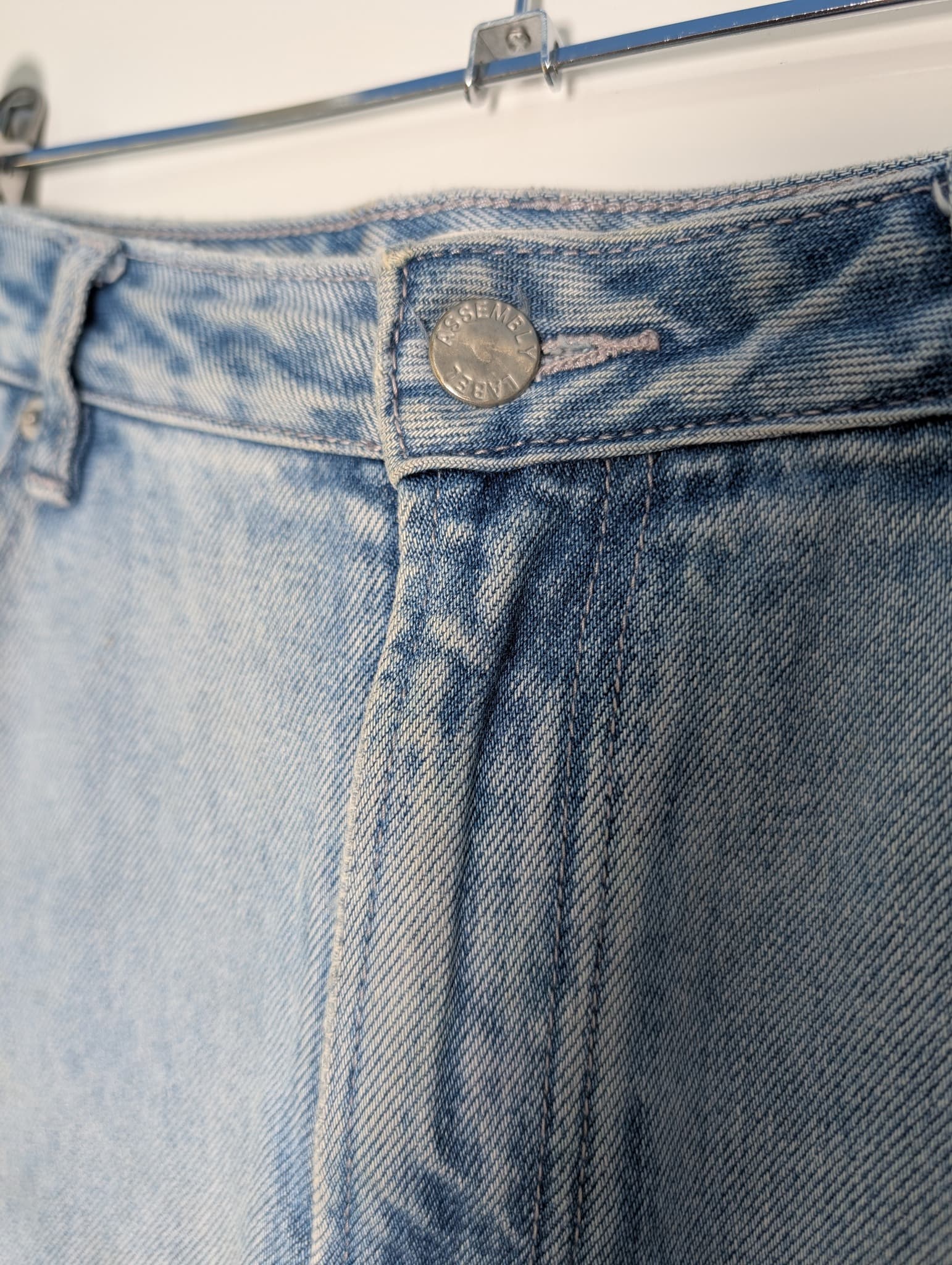 Assembly Label Wide Leg Jeans Light Wash Raw Hem Size 14 — photo 4 of 8