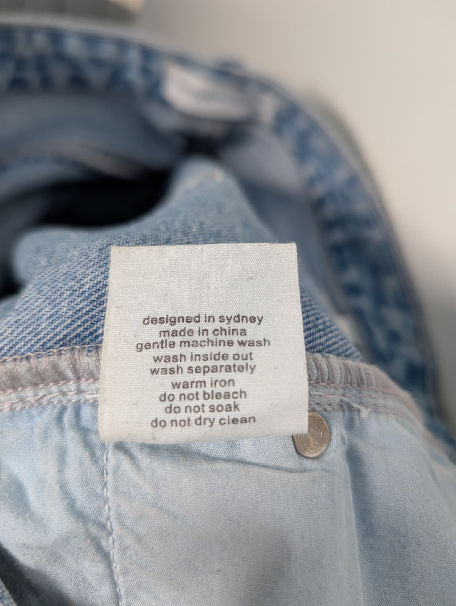 Assembly Label Wide Leg Jeans Light Wash Raw Hem Size 14 — photo 8 of 8