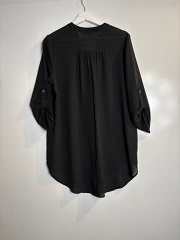 Azalea V-Neck Roll-Tab Sleeve Tunic Blouse Black Size S — photo 2 of 4