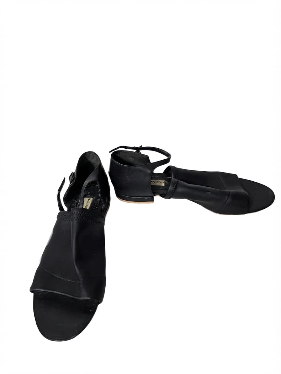 Balenciaga Black Leather Ankle Strap Flat Sandals EU 38 — photo 1 of 8