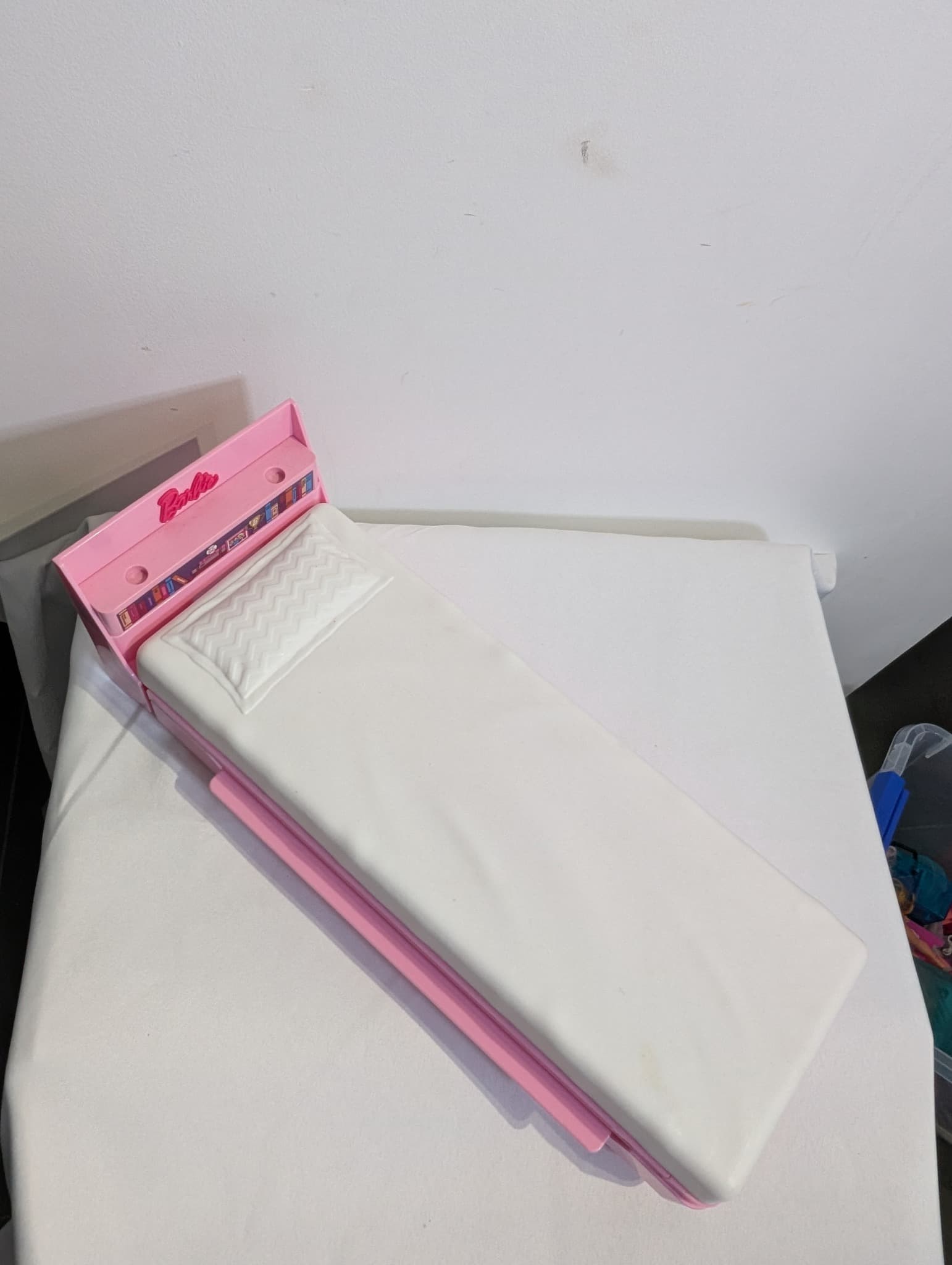 Barbie Doll Bed With Pull-Out Trundle Pink and White — photo 2 of 2