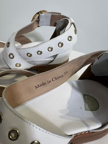 Bared Footwear White Leather Grommet Ankle Strap Flats EU 35 — photo 4 of 4