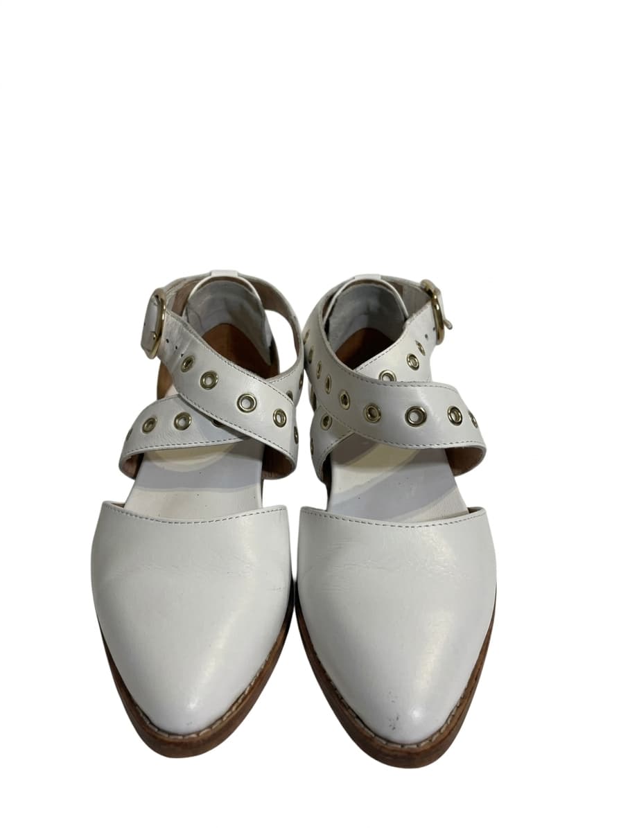 Bared Footwear White Leather Grommet Ankle Strap Flats EU 35 — photo 1 of 4