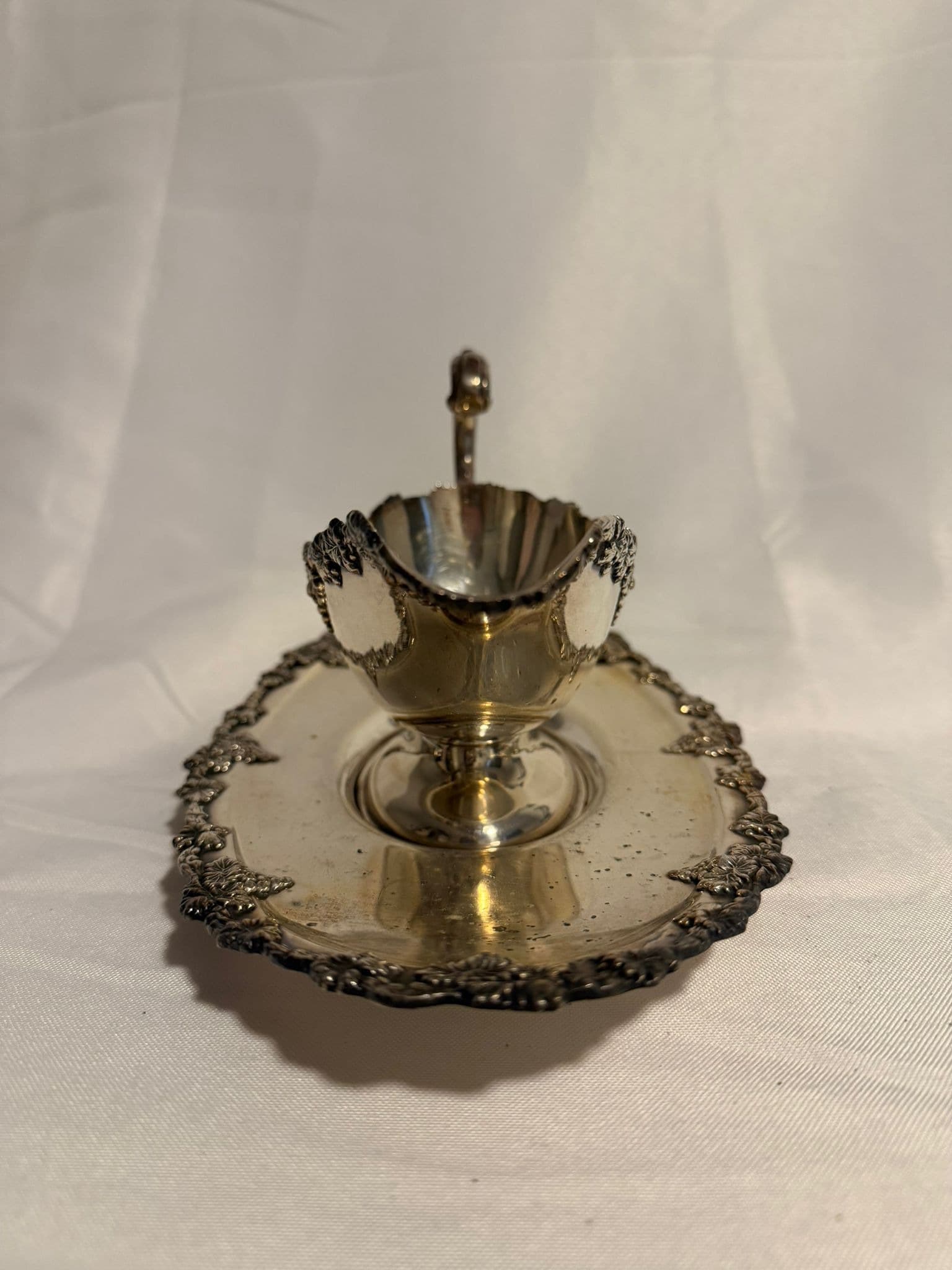 Barker Bros Silver Plated Gravy Boat With Attached Underplate — photo 8 of 8