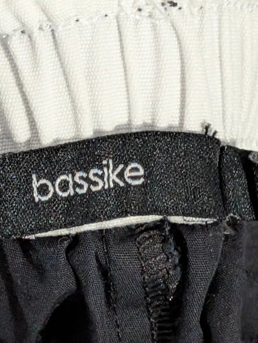 Bassike Black Organic Cotton Elastic Waist Drawstring Casual Pants — photo 7 of 9