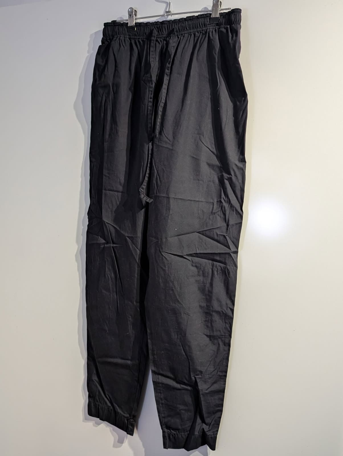 Bassike Black Organic Cotton Elastic Waist Drawstring Casual Pants — photo 9 of 9