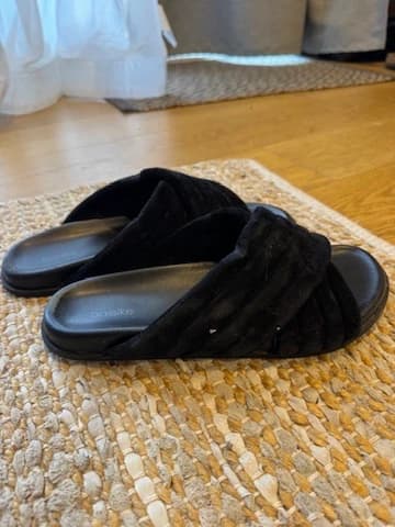 Bassike Black Quilted Suede Slides — photo 5 of 7