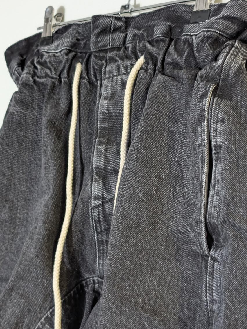 Bassike Paperbag Waist Denim Shorts Black Raw Hem — photo 2 of 6