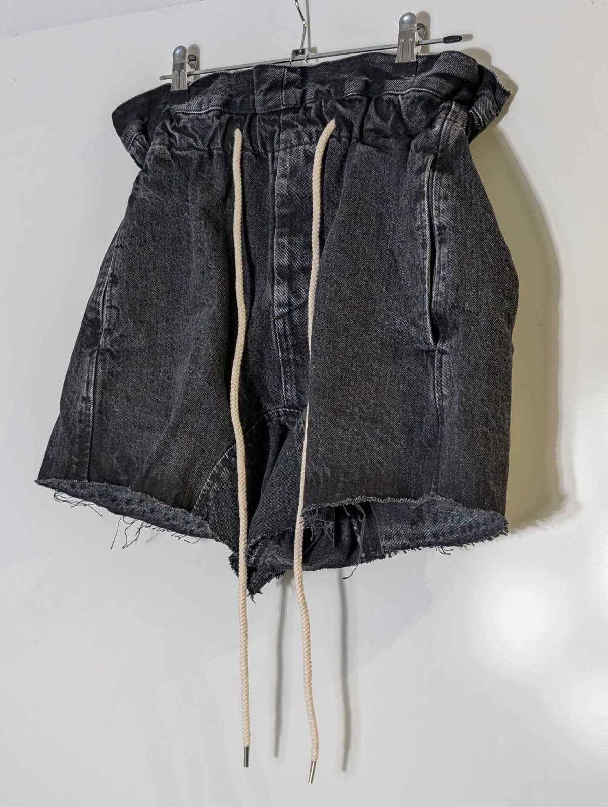Bassike Paperbag Waist Denim Shorts Black Raw Hem — photo 3 of 6