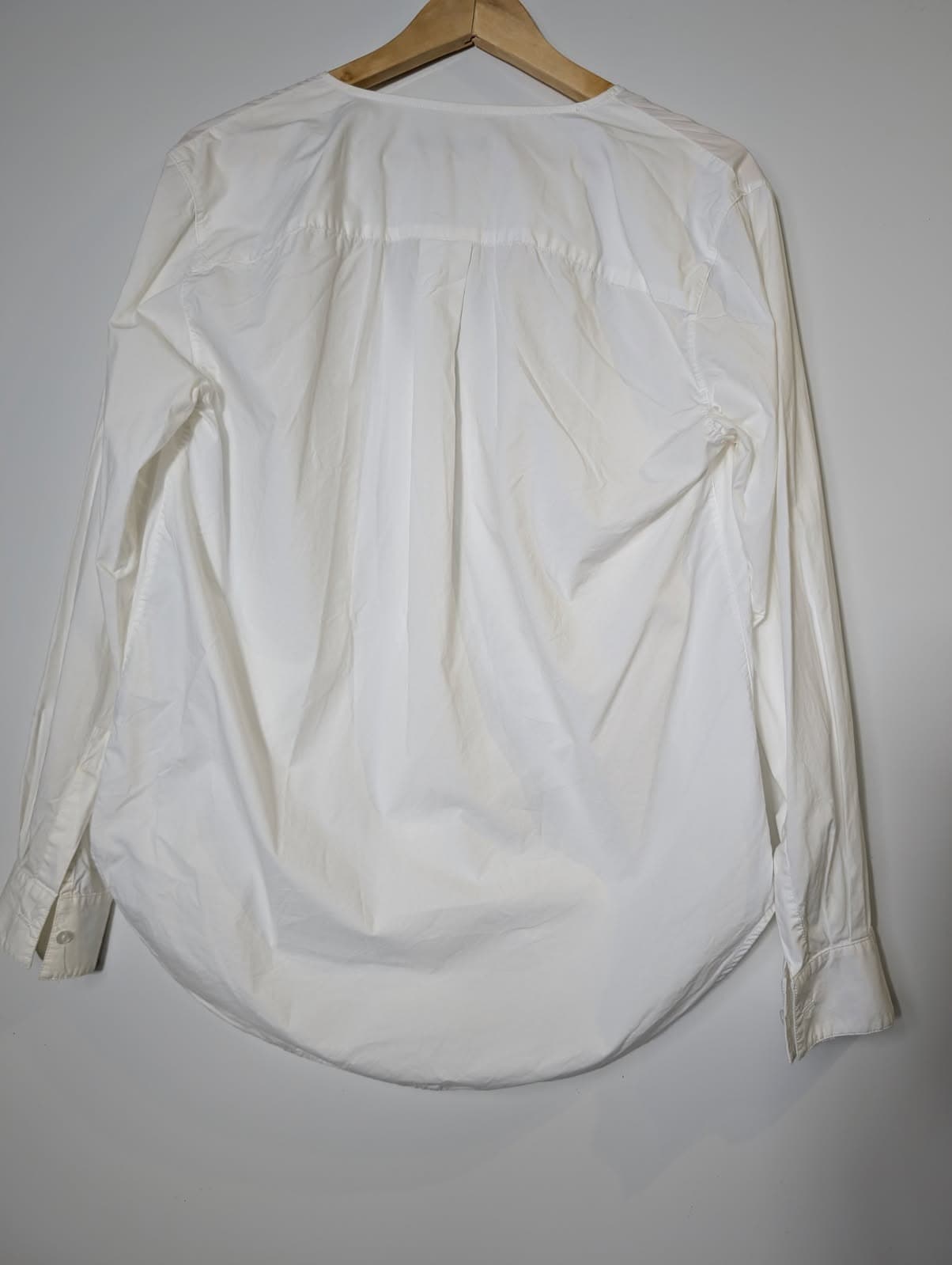 Bassike White Poplin V-Neck Button-Down Shirt - Size 1 — photo 2 of 7
