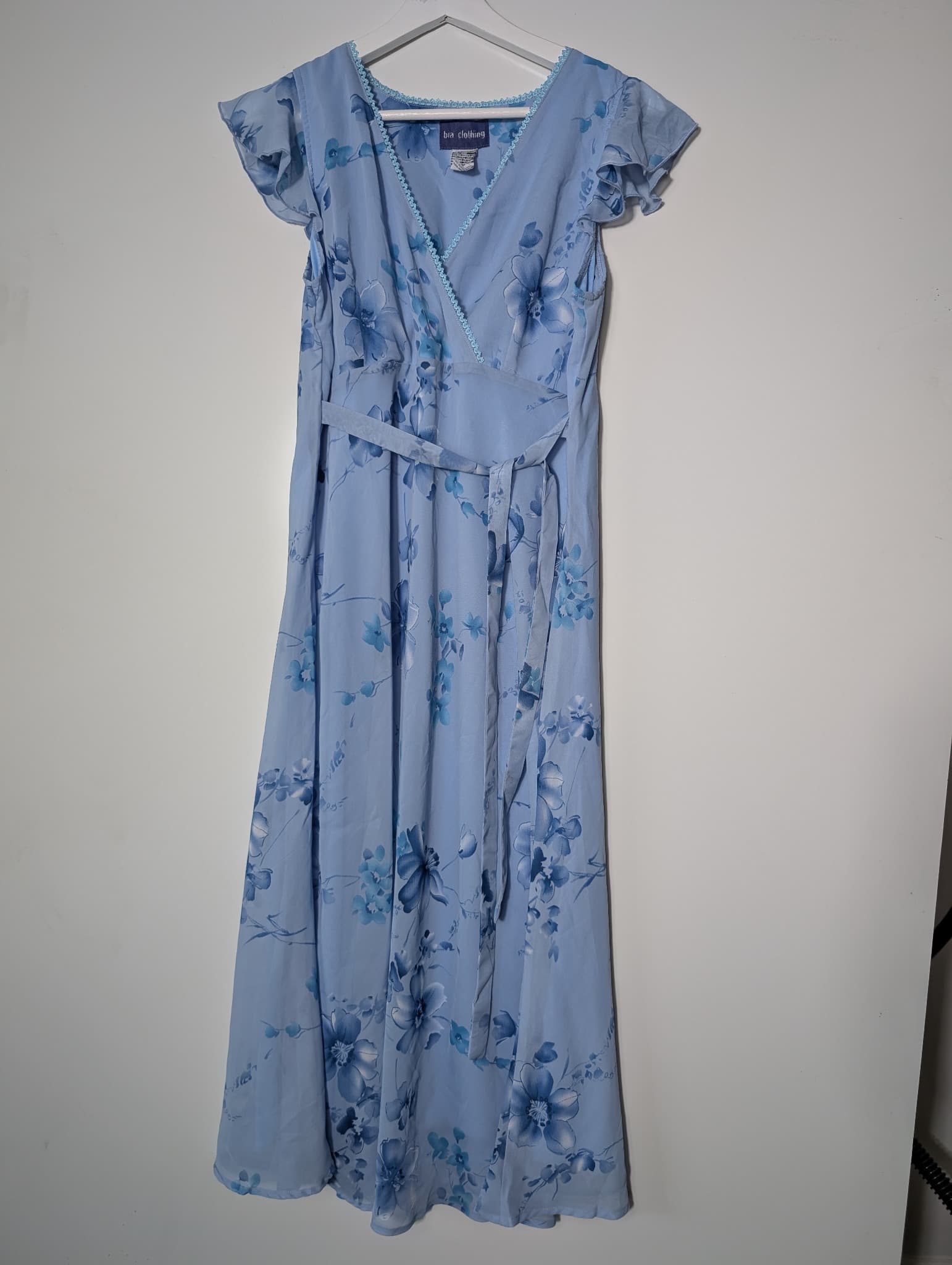 Bia Clothing Floral Midi Dress Blue Flutter Sleeve — photo 1 of 7