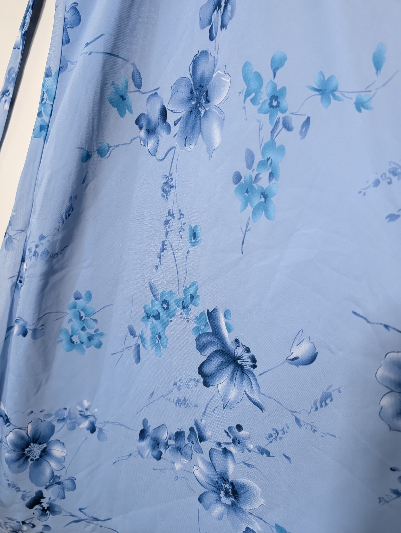 Bia Clothing Floral Midi Dress Blue Flutter Sleeve — photo 3 of 7