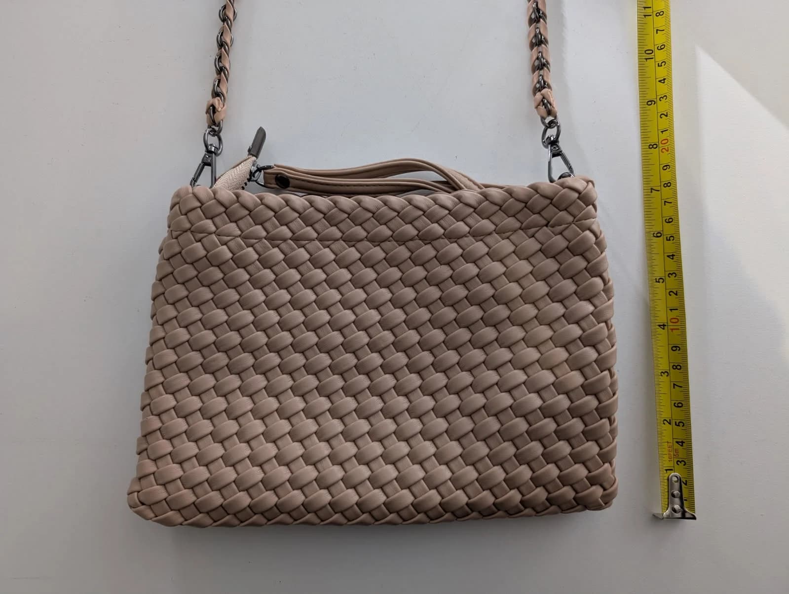 Black Caviar Beige Woven Leather Handbag with Detachable Strap — photo 5 of 9