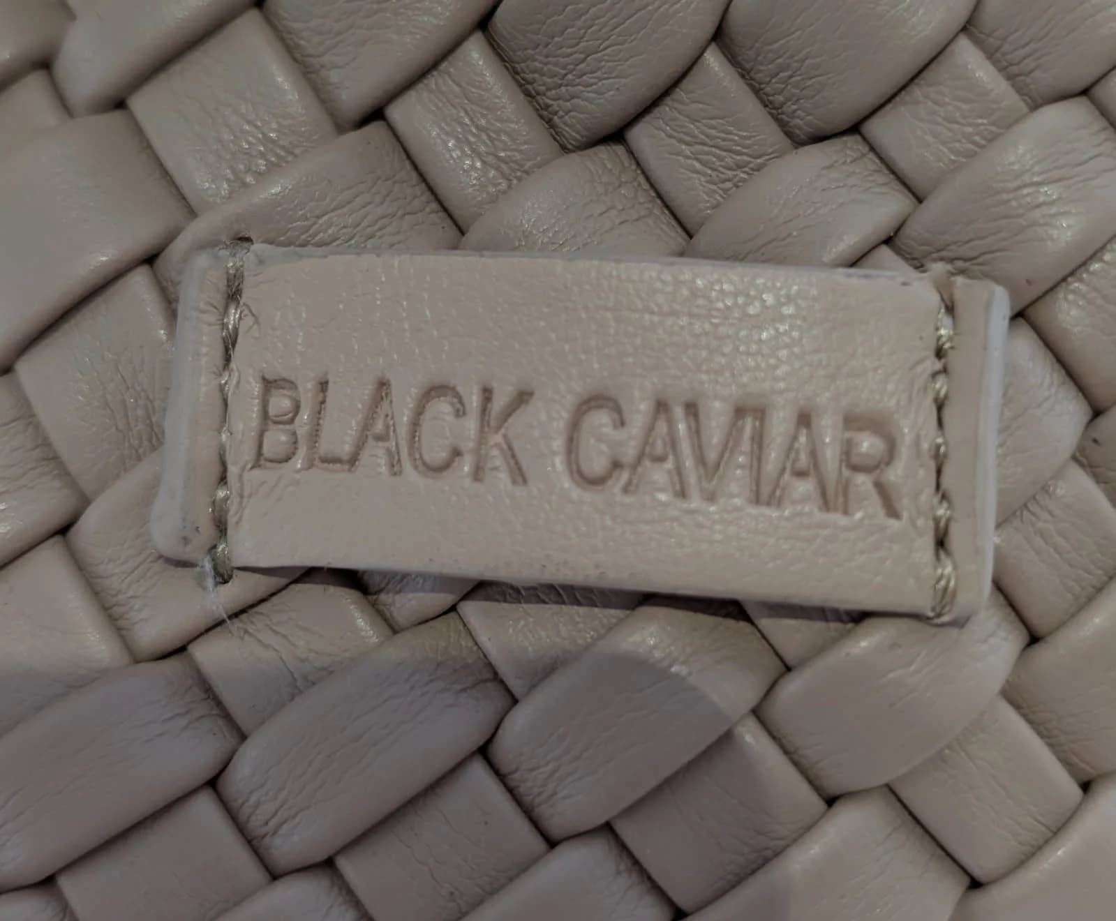 Black Caviar Beige Woven Leather Handbag with Detachable Strap — photo 6 of 9