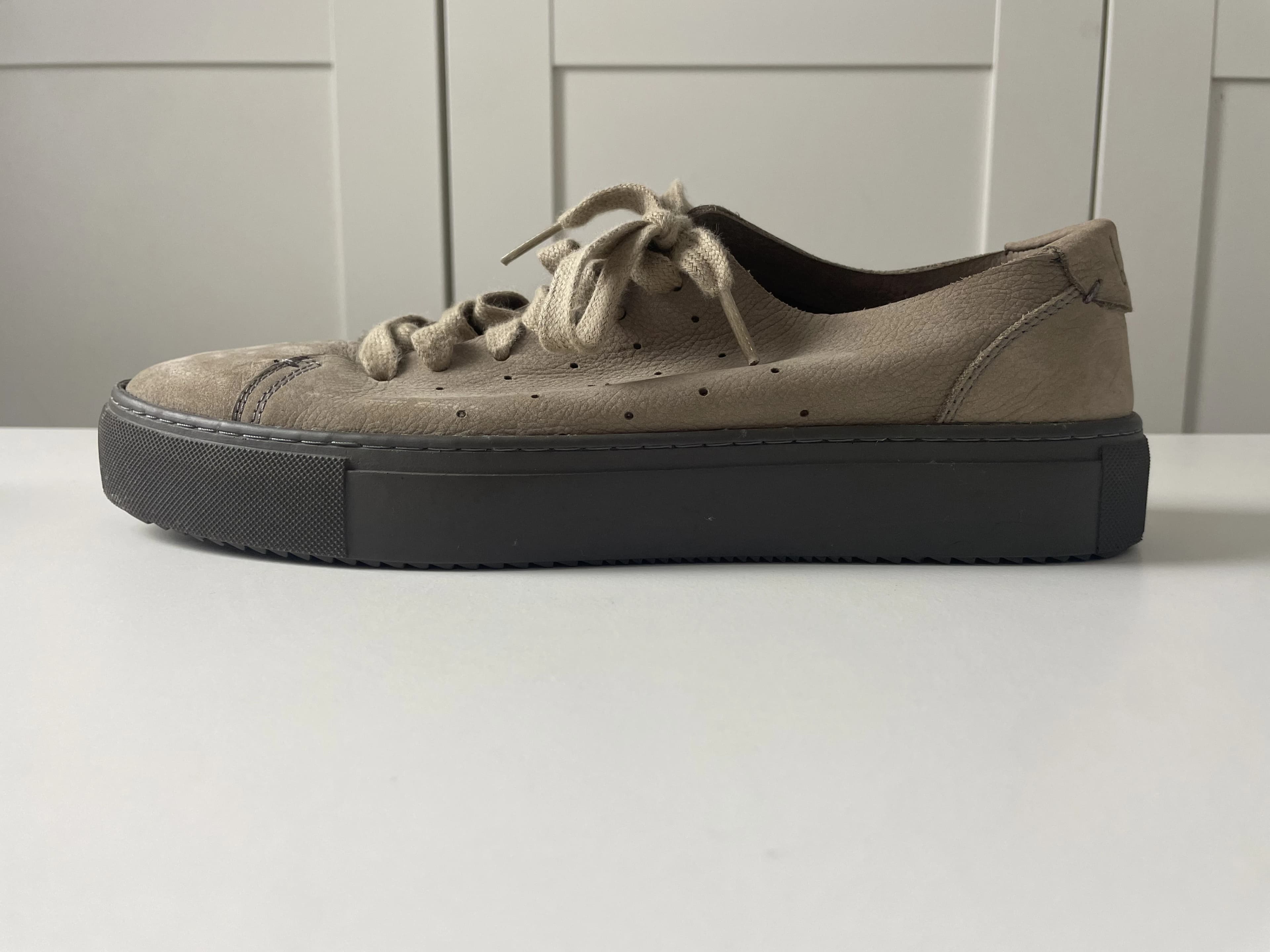 Brando Beige Suede Sneakers — photo 10 of 14