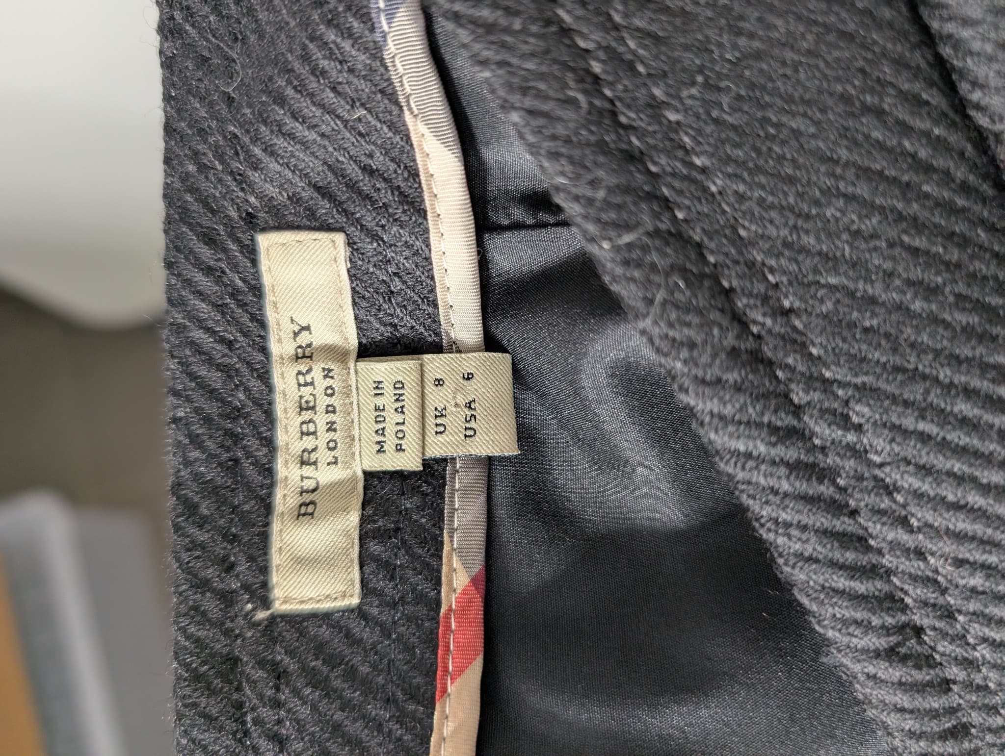Burberry London Herringbone Wool Mini Skirt Black UK 8 — photo 4 of 5