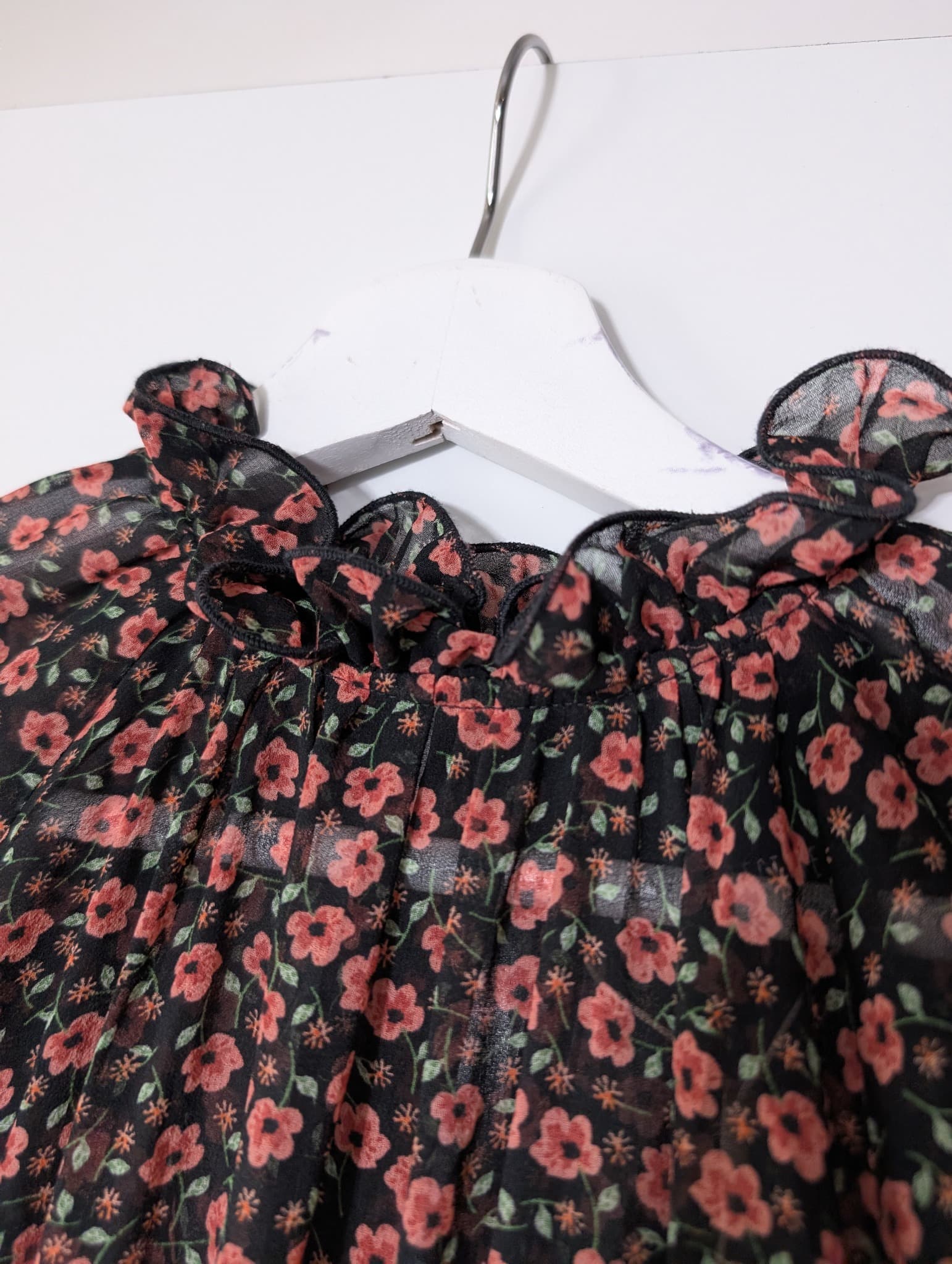 C/MEO Collective Floral Smocked Mini Dress Size XS — photo 4 of 10