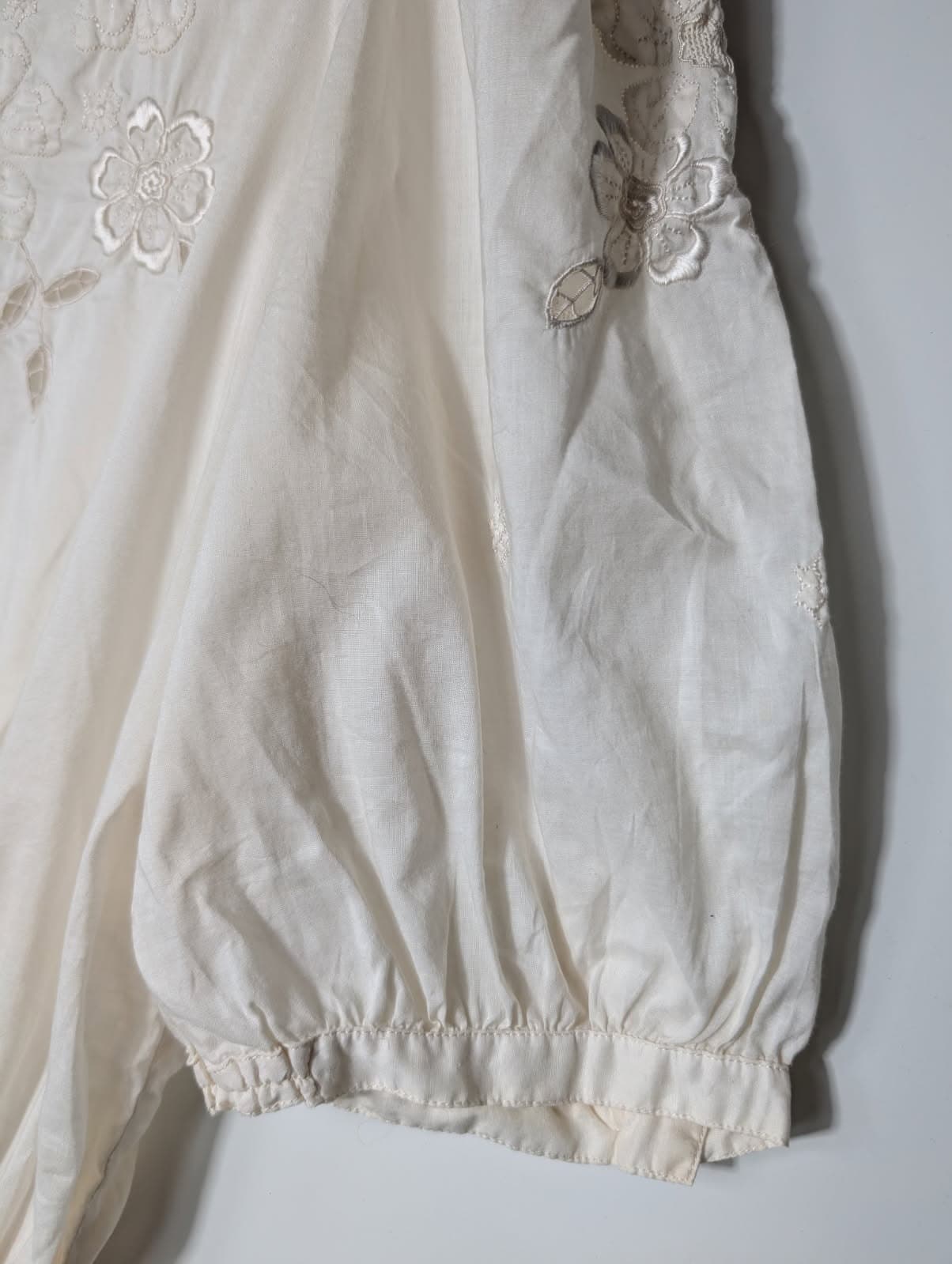 Callore Vintage Floral Embroidered Peplum Blouse Cream — photo 3 of 10