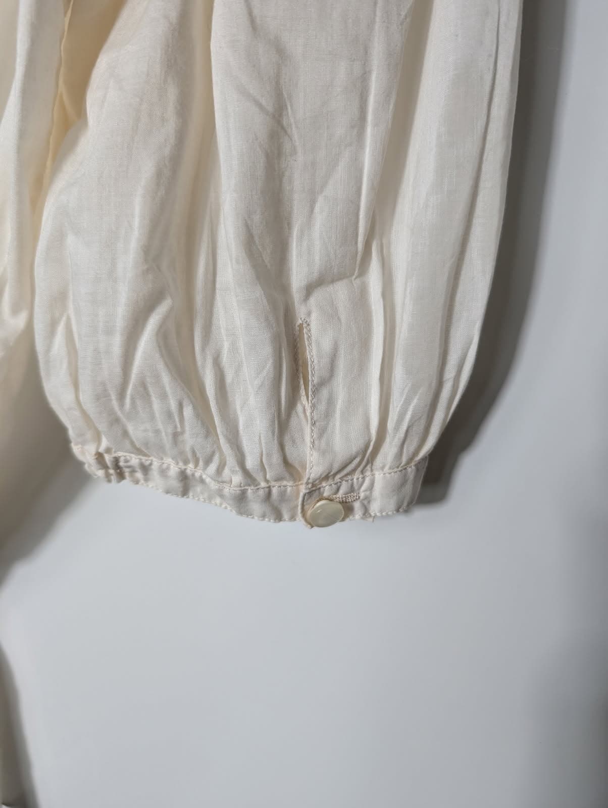 Callore Vintage Floral Embroidered Peplum Blouse Cream — photo 6 of 10