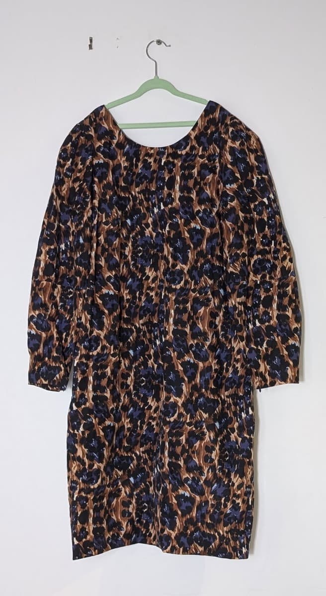 Camilla And Marc Leopard Print Long Sleeve Shift Dress - AUS 12 — photo 1 of 5