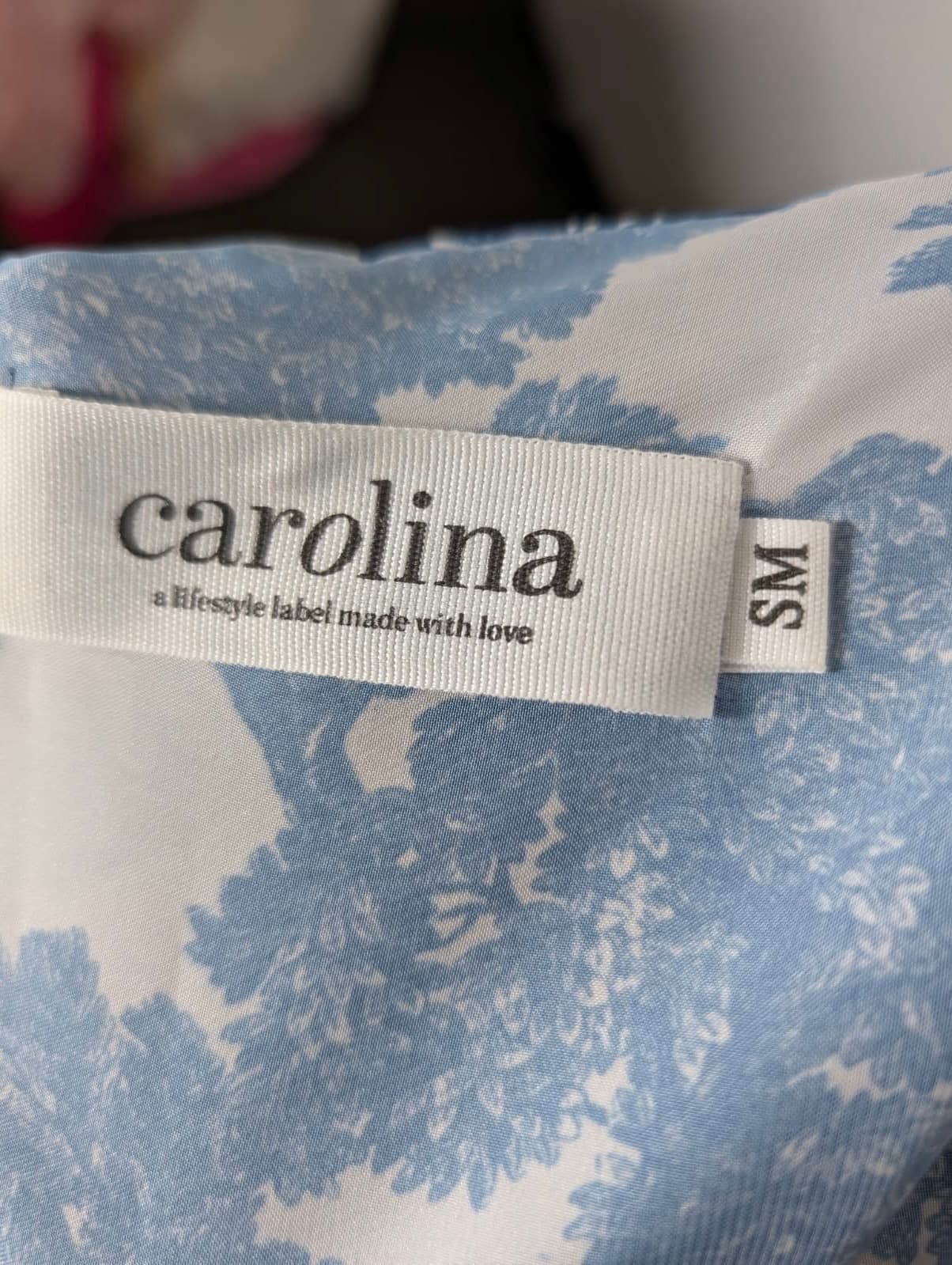 Carolina Lifestyle Blue Toile Print Satin Blouse - Size SM — photo 3 of 6