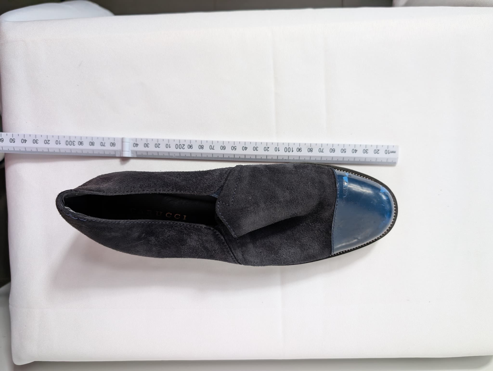 Carucci Roma Suede and Patent Leather Cap-Toe Loafers Black Blue EU 38 — photo 8 of 8